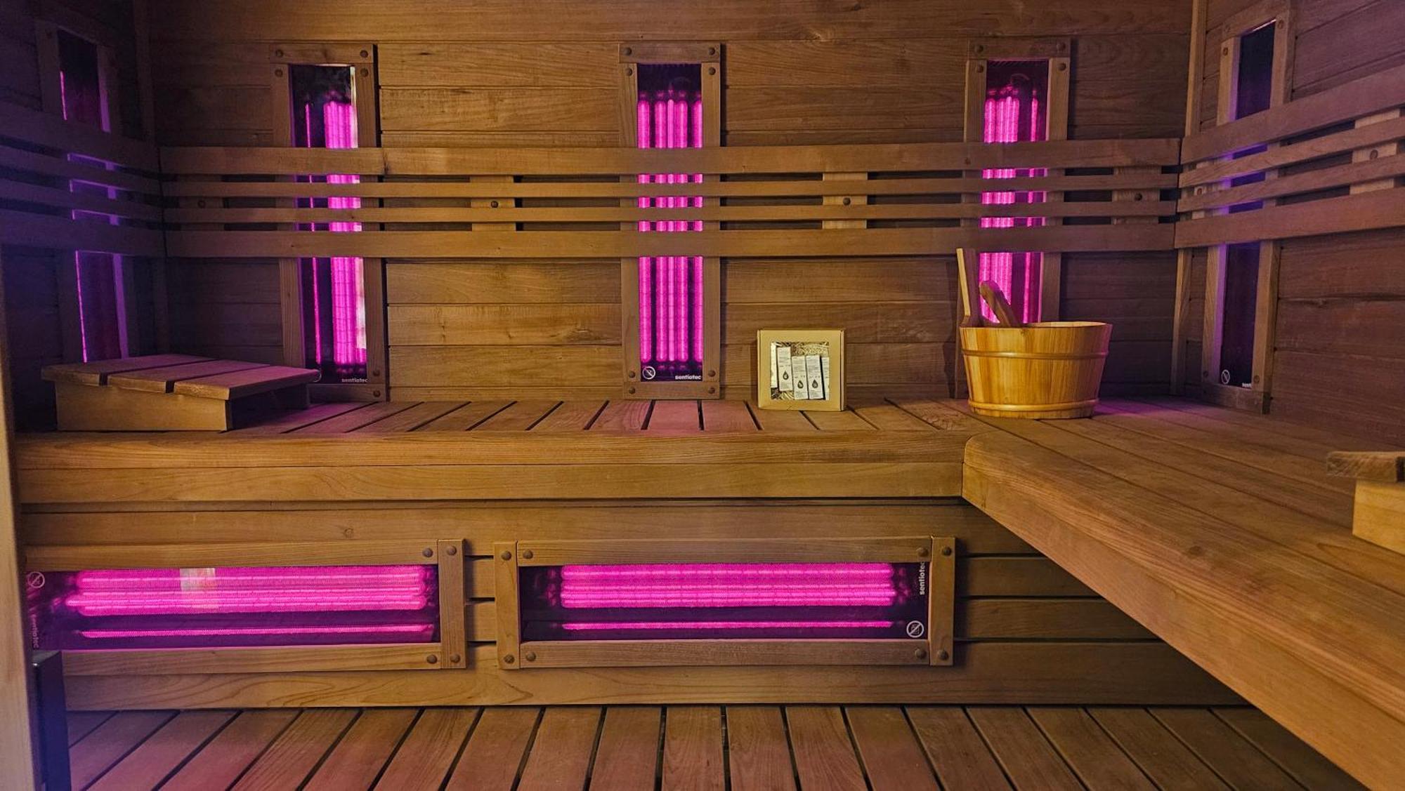 Apartamenty Komarno 46 Jacuzzi&Sauna Eksteriør bilde