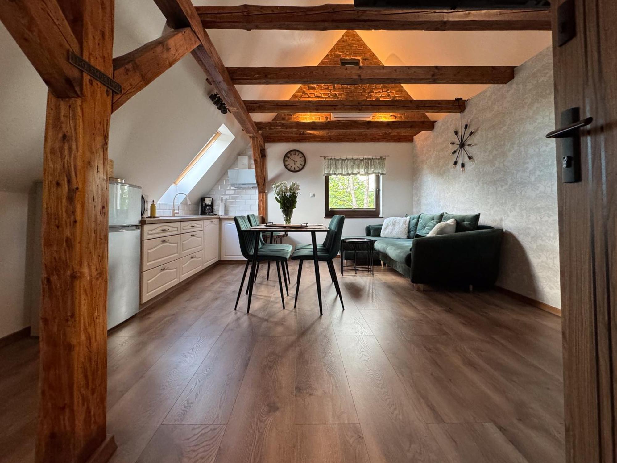 Apartamenty Komarno 46 Jacuzzi&Sauna Eksteriør bilde