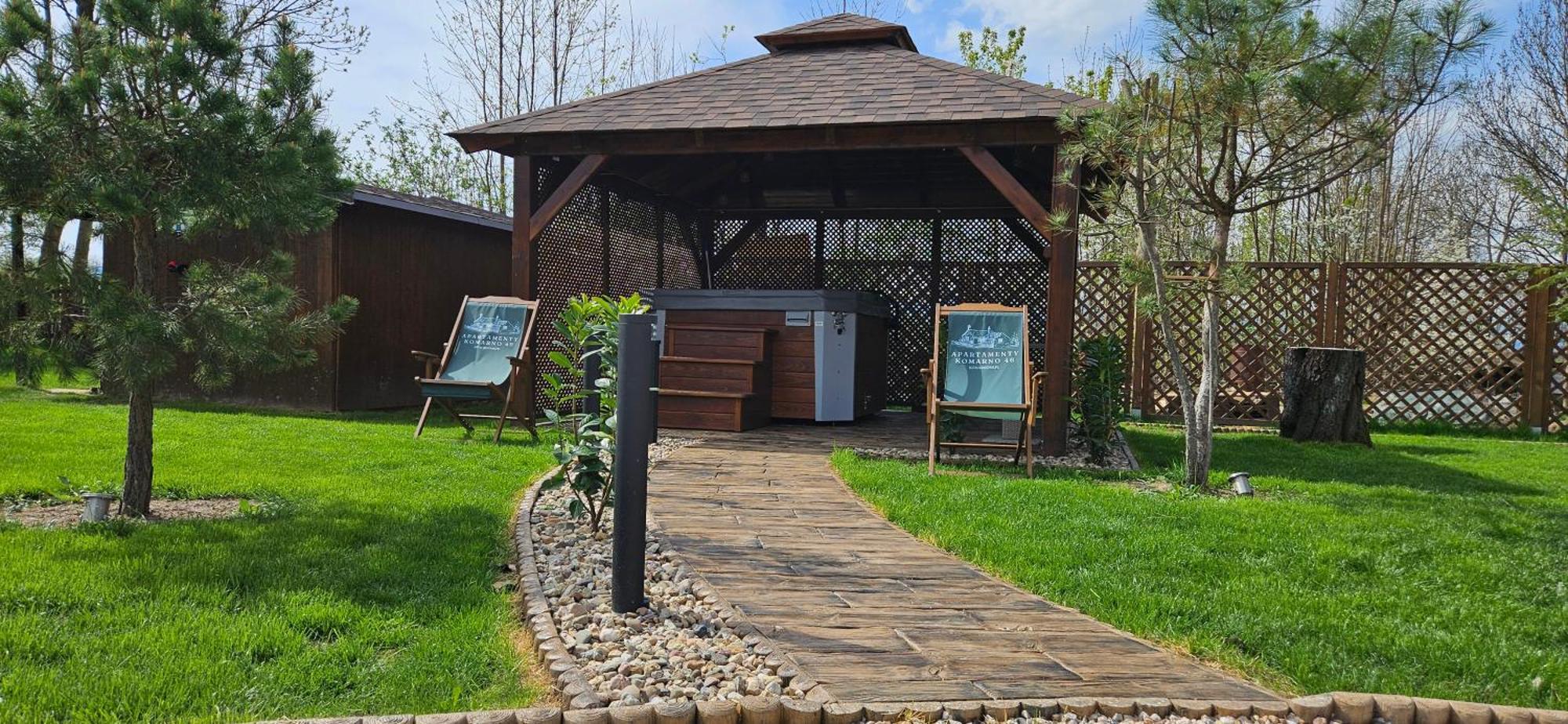 Apartamenty Komarno 46 Jacuzzi&Sauna Eksteriør bilde